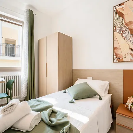 Domus Dell'angelo Bed and Breakfast 3*